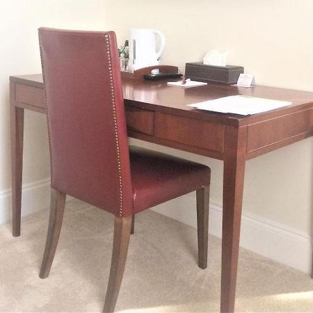Kings Park Hotel Ретфорд Екстер'єр фото