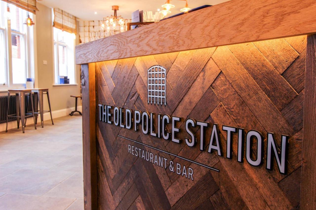 Kings Park Hotel Ретфорд Екстер'єр фото