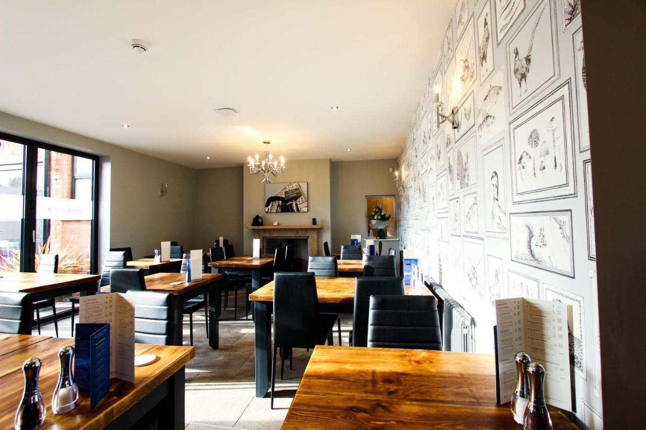 Kings Park Hotel Ретфорд Екстер'єр фото