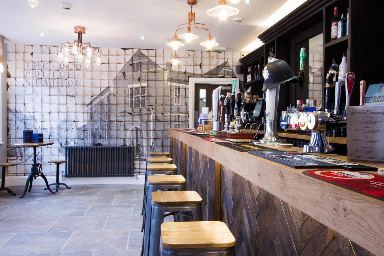 Kings Park Hotel Ретфорд Екстер'єр фото